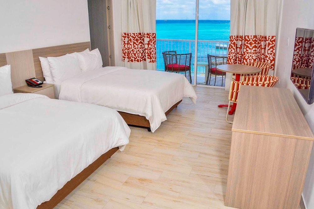 Grand Decameron Cornwall Beach, A Trademark All-Inclusive Resort Montego Bay Dış mekan fotoğraf
