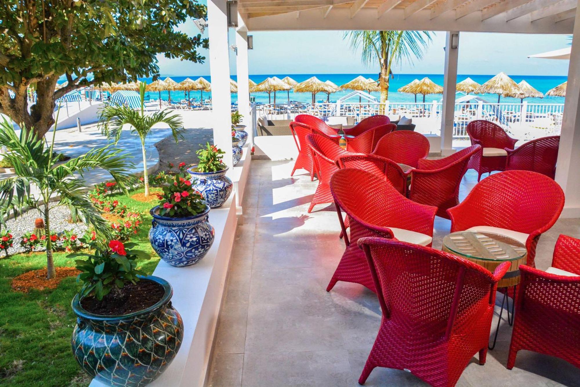 Grand Decameron Cornwall Beach, A Trademark All-Inclusive Resort Montego Bay Dış mekan fotoğraf