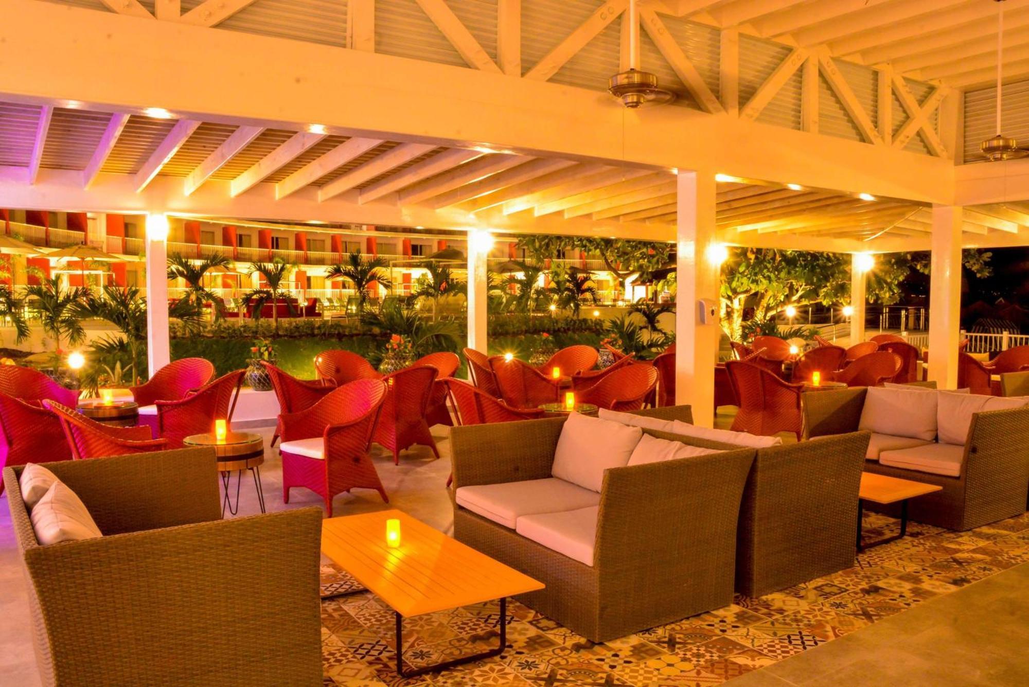 Grand Decameron Cornwall Beach, A Trademark All-Inclusive Resort Montego Bay Dış mekan fotoğraf