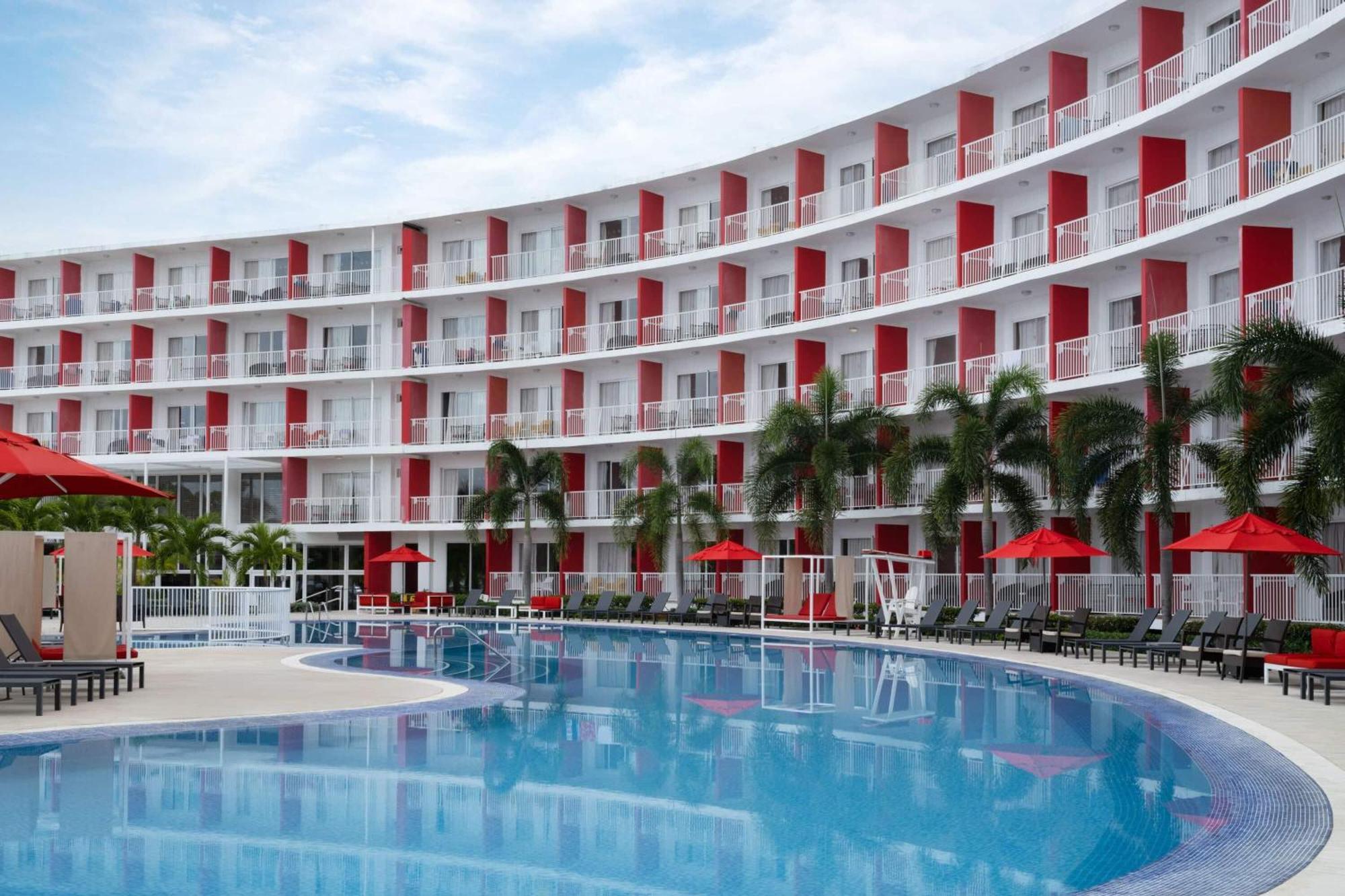 Grand Decameron Cornwall Beach, A Trademark All-Inclusive Resort Montego Bay Dış mekan fotoğraf